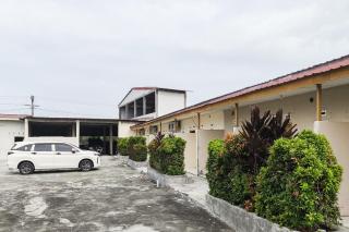 RedDoorz near Pantai Indah Sialang Buah - 8