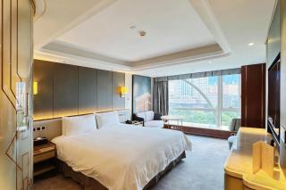 Oriental Riverside Bund View Hotel (Shanghai International Convention Center) - 8