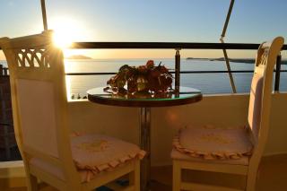 Sunset & Seaview Balcony Apartment Private Garage - 7