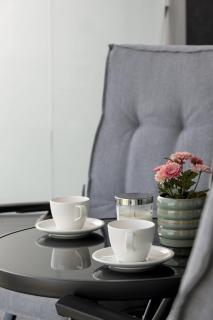 Stylish Apartment for 4 Guests with Balcony and Parking by Renters Prestige - 4