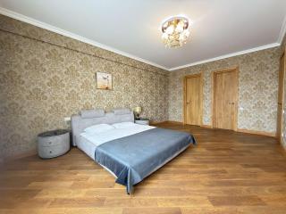 Liberty Square Premium Suites - 1