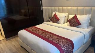 Hotel Signature Grand - 8
