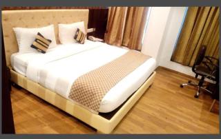 Hotel Signature Grand - 5