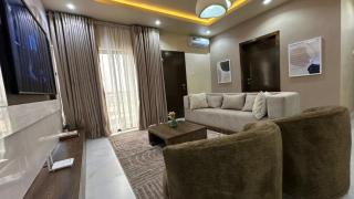 Lilly Signature and Suites - 0