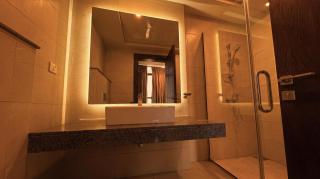 Brand New Luxury Apartment in the Heart of Islamabad Scenic Mountain View Fully Equipped Kitchen Smart TV Netflix ETC - 1