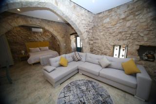Bmehrine The Inn - 1