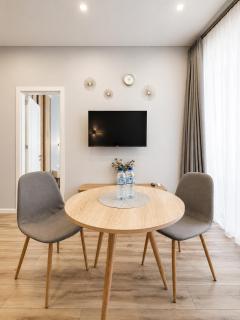 High-Floor 1BR Apartment, Beach 350m - 4