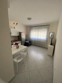Interno C - 9