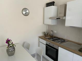 Interno C - 8