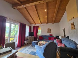 EINZIGARTIG, Bergblick, Erholung PUR, Komfort, Balkon, WOHNZIMMER, 2 SCHLAFZIMMER, ruhig - 8