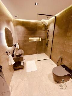 Onyx Villa - 8