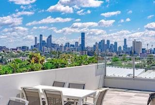 Gabba Apartment,Free Parking, Walk to PA Hospital & The Gabba Stadium , Woolloongabba - 9