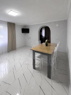 FamilyHouse - 5