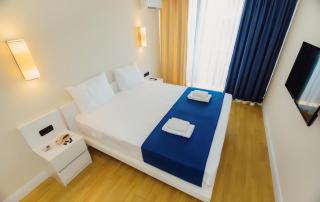 Royal VIP Panoramic Suites & Beach Resort - Batumi - 9