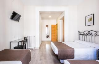 Hostal El Pilar - 4