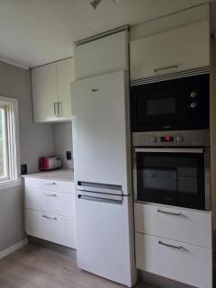 Nyrenoverad villa med egen trädgård - 3