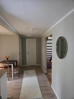 Nyrenoverad villa med egen trädgård - 4