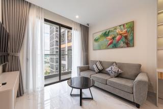 Modern 2BR Near Vincom Grand Park - 8