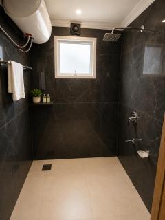 Arco Residency Premium Family Apartment Near Airport - 3