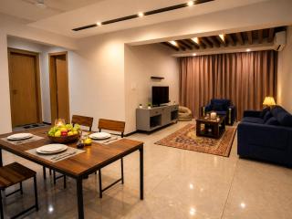 Arco Residency Premium Family Apartment Near Airport - 2