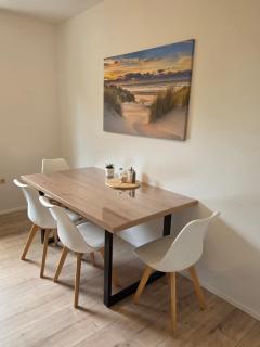 Ferienwohnung "Jumbo" in Coburg ! - 100qm im OG1 mit Privatparkplatz & Balkon - 8