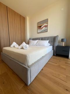 Avalon Gardens B203 - Designer Resort Apartment - 6