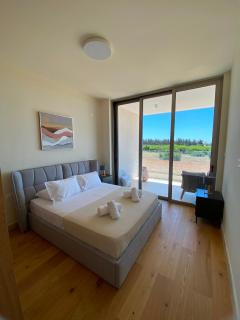 Avalon Gardens B203 - Designer Resort Apartment - 4