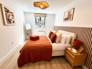 Beach Mews - Shore - Walk to Town and Beach - Two Bedroom Apartment - Sleeps 5 - 9
