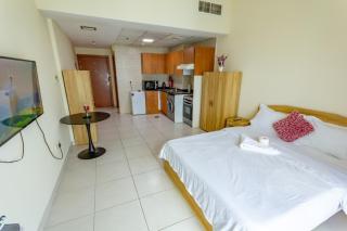 Cozy Rental Studio in marina view tower Dubai - 0