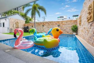 Pool Villa Pattaya Phratumnak C1 - 4 bedroom - 4