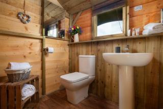 Lower Keats Glamping - 4