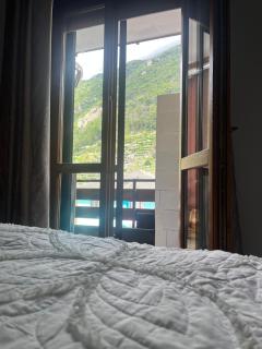 Mainali - 1