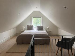 Newly Renovated Two-Story Apartment in Visby - 8
