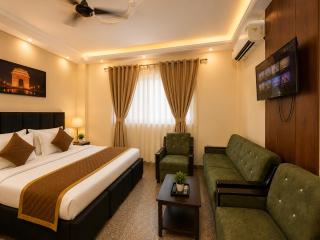 Hotel Kasa Stays - Ramesh Nagar Metro - 6