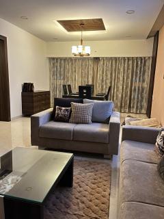 Spacious 4 BHK flat- 4 Beds - 0