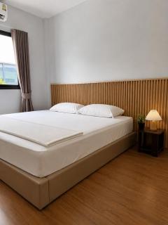 4BR House, Near Airport & Mega Bangna, Pool &Gym - 3