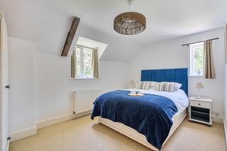 The Old Coach House - 7