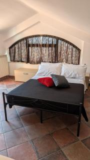 Paola Guest House - 3