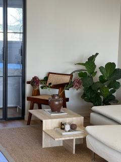 Modern Apartment with balcony - Walk to ONS - 0