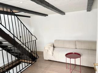 Charming 3 floor Courtyard house in Visby - 8