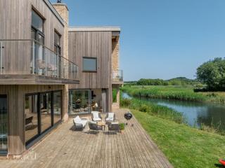 Swan Landing, Silverlake, Dorset - 9