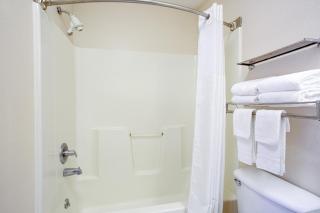 Econo Lodge - Jesup - 3