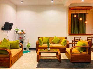 Tom's Place - 6