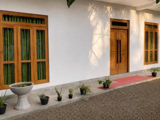 Tom's Place - 5