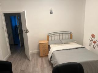 Cozy double room in a quiet neighbourhood - 0