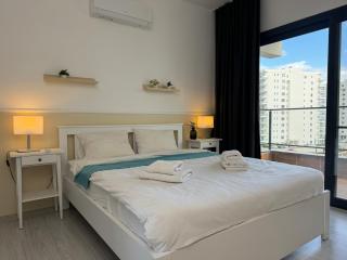 Caesar Resort & Spa Collection Pools & Long Beach Family Bedroom - 8