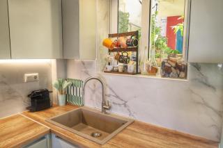 Stella Di Mare central Pylos sea view free Parking sleeps 7 - 6