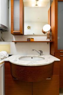 Retro-Lux 2BR Apt in Kapana Plovdiv Old Town View - 1