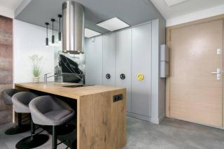 Waterlane Free Swimming Pool Access by Elite Apartments - 9