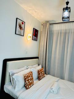 The pearl stay - 6